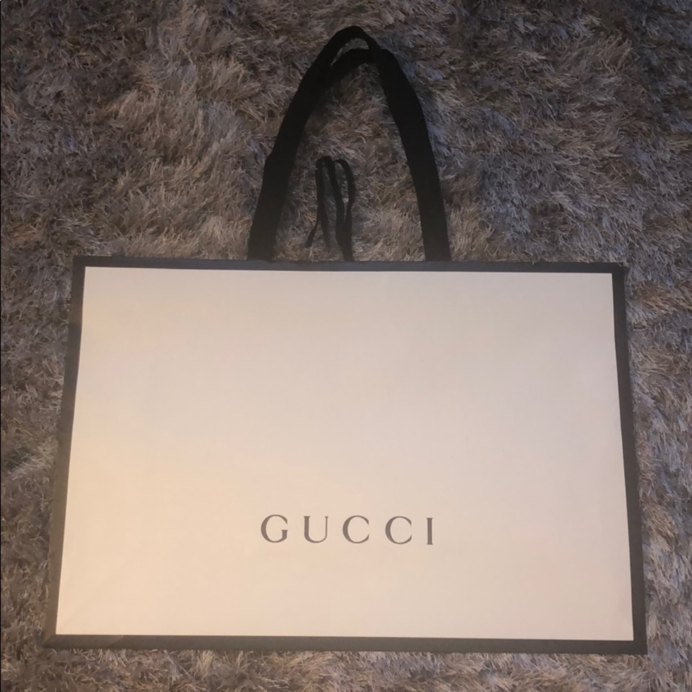 Gucci paper bag